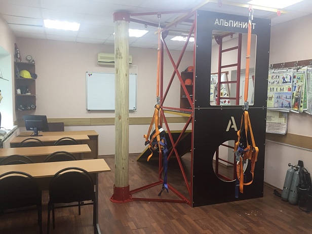 г.Самара. ЧОУ ДПО "Мастер" использует "Альпинист 2-0" для обучения высотным  работам г.Самара. ЧОУ ДПО "Мастер" использует "Альпинист 2-0" для обучения высотным  работам